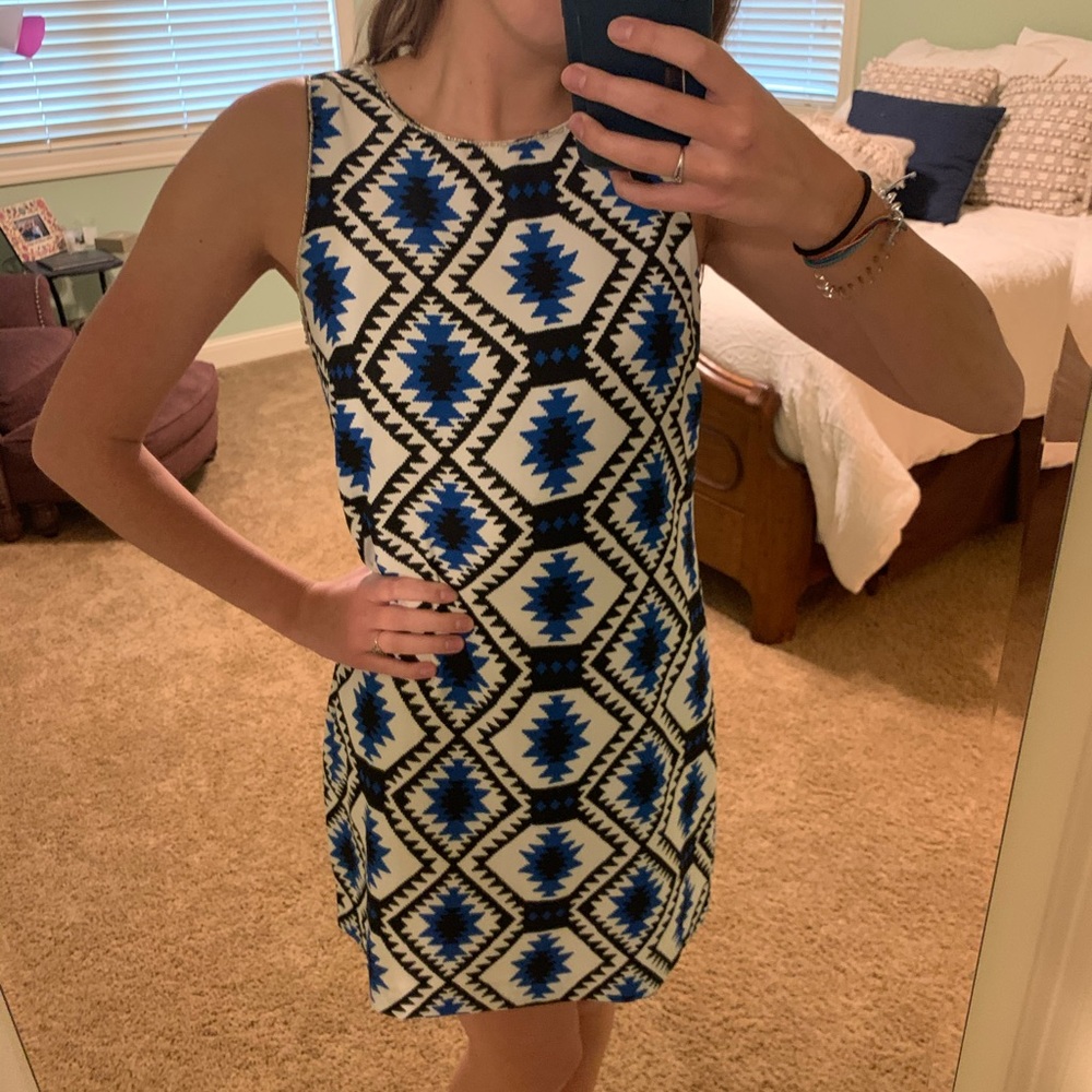 Patterned shift dress